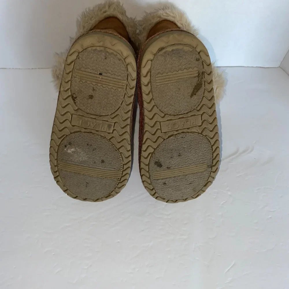 🌸PLACE‎ Faux Fur Boots